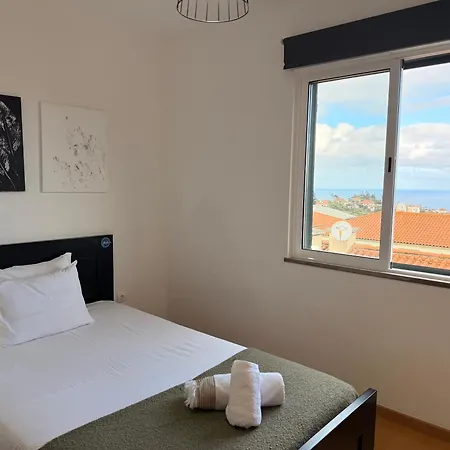 Zezita's Place * São Jorge