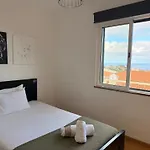 Zezita's Place * São Jorge